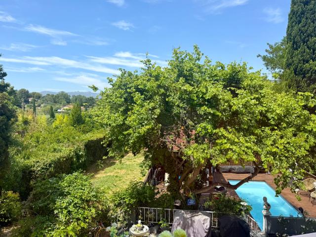 Maison 6 pièces 156 m²