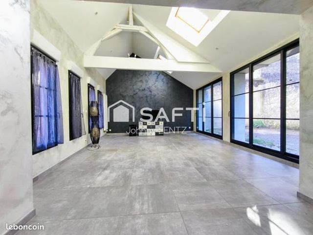 Maison 6 pièces 156 m²