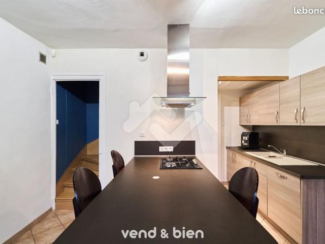 Maison 6 pièces 156 m²