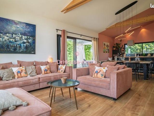 Maison 6 pièces 156 m²