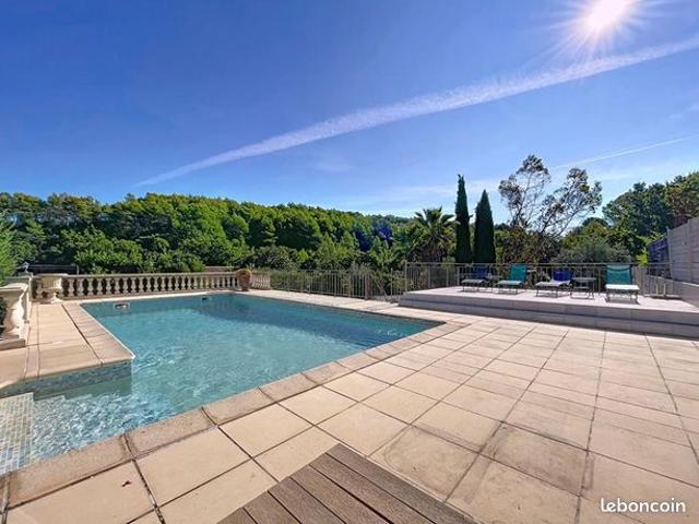 Maison 6 pièces 156 m²