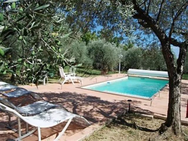 Maison 6 pièces 156 m²
