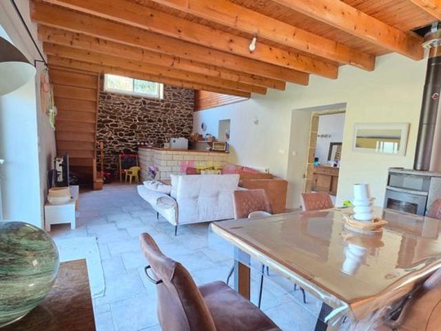 Maison 6 pièces 156 m²