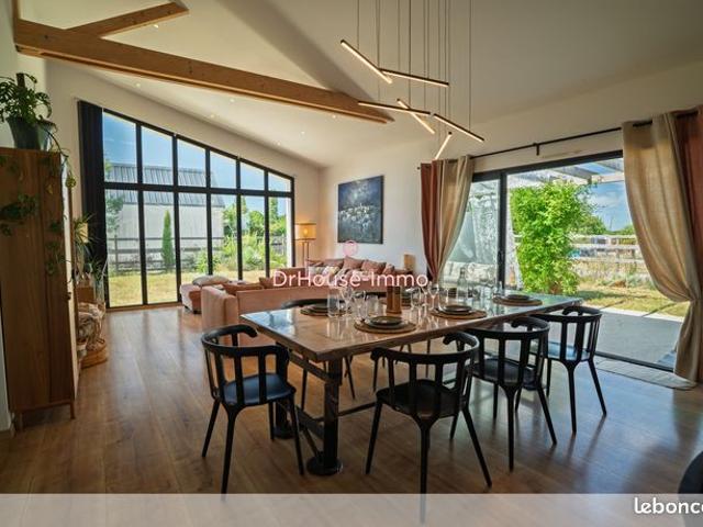 Maison 6 pièces 156 m²