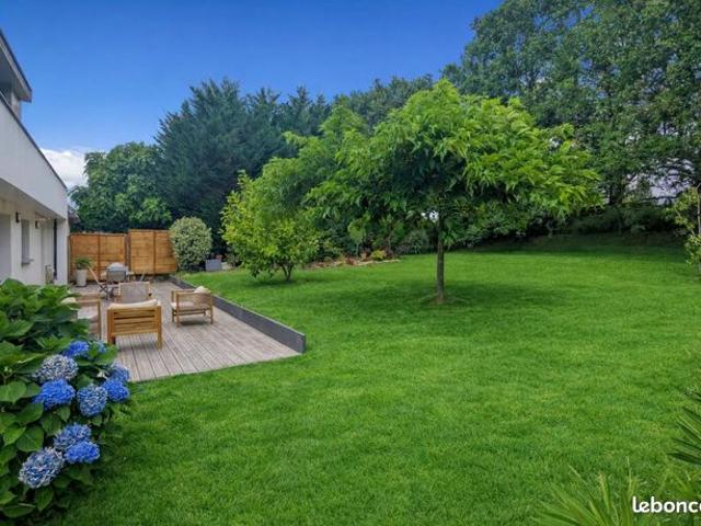 Maison 6 pièces 156 m²