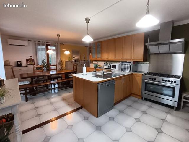 Maison 6 pièces 156 m²