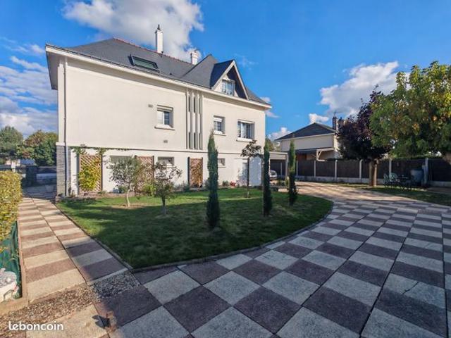 Maison 6 pièces 156 m²