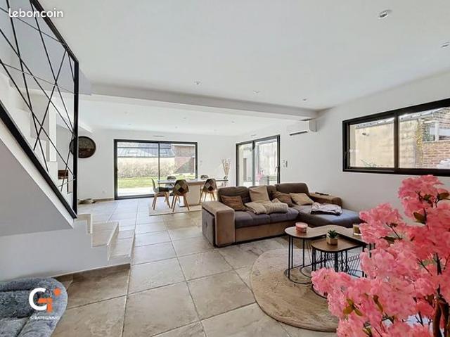 Maison 6 pièces 156 m²