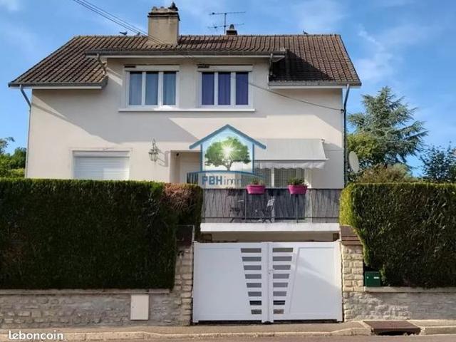 Maison 6 pièces 156 m²