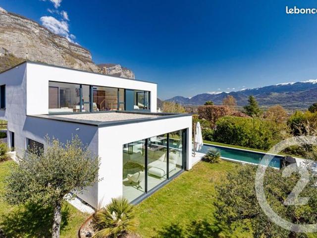 Maison 6 pièces 156 m²