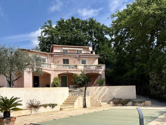 Maison 6 pièces 156 m²