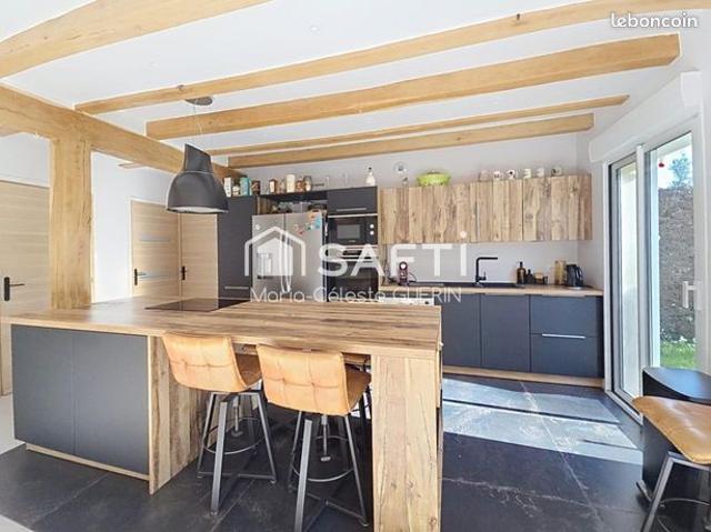 Maison 6 pièces 156 m²
