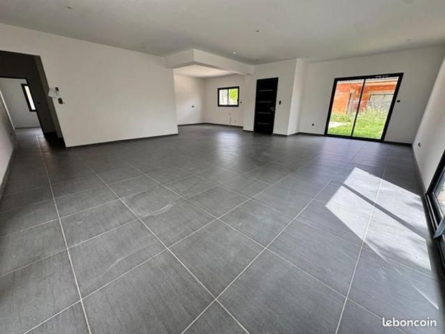 Maison 6 pièces 156 m²