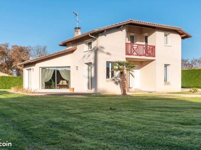 Maison 6 pièces 156 m²