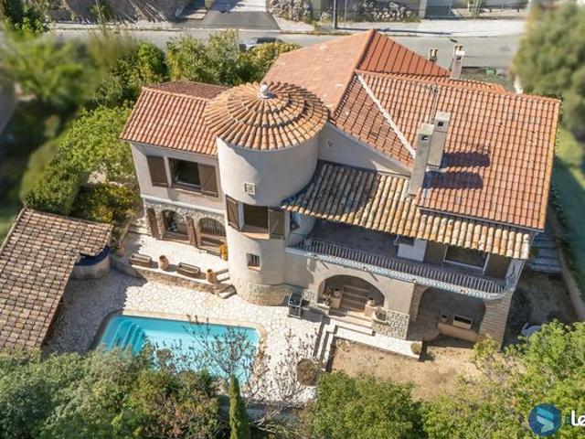 Maison 6 pièces 156 m²