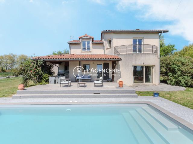 Maison 6 pièces 156 m²