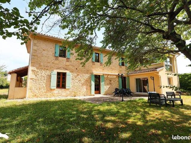 Maison 6 pièces 156 m²