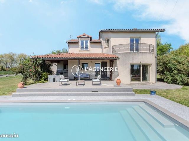 Maison 6 pièces 156 m²