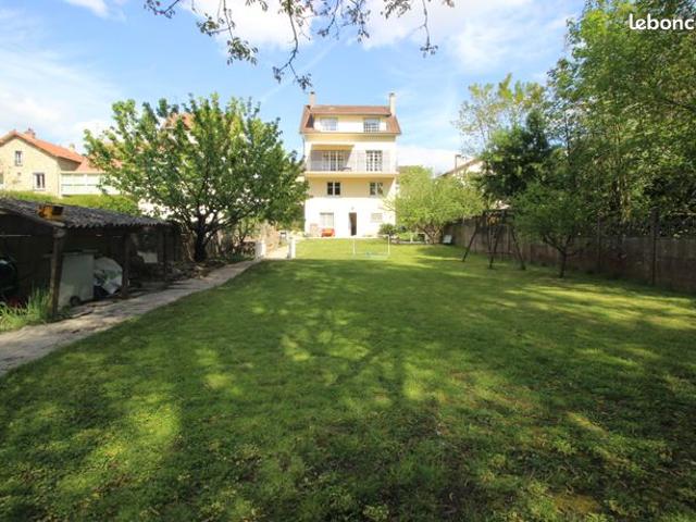 Maison 6 pièces 156 m²