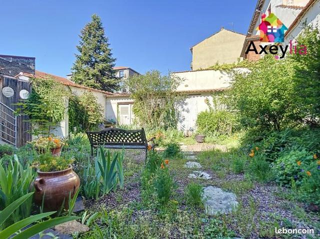 Maison 6 pièces 156 m²