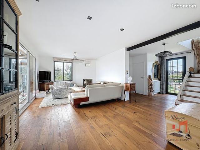 Maison 6 pièces 156 m²