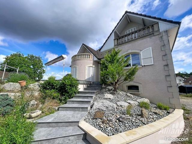 Maison 6 pièces 156 m²