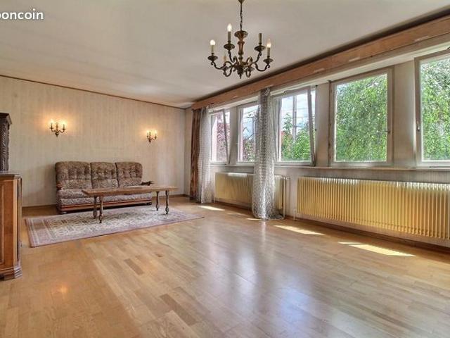Maison 6 pièces 157 m²