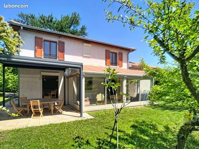 Maison 6 pièces 157 m²