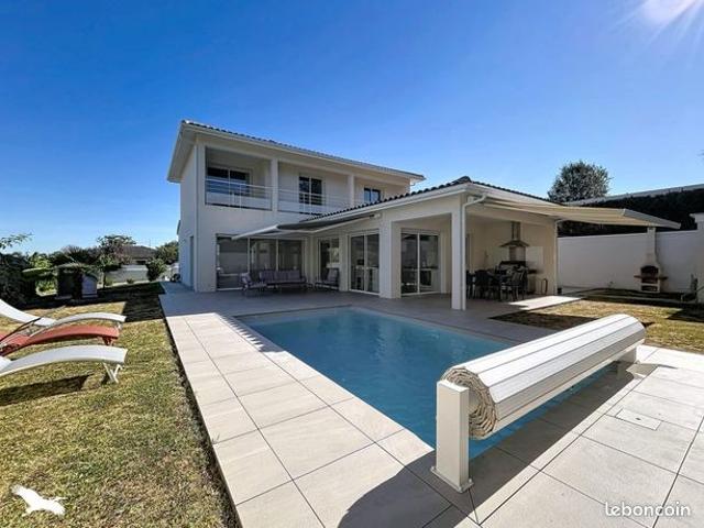 Maison 6 pièces 157 m²