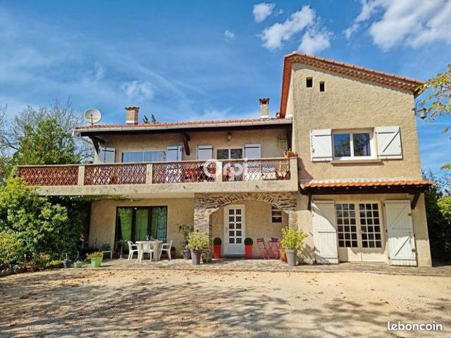 Maison 6 pièces 157 m²