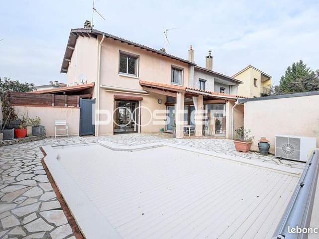 Maison 6 pièces 157 m²