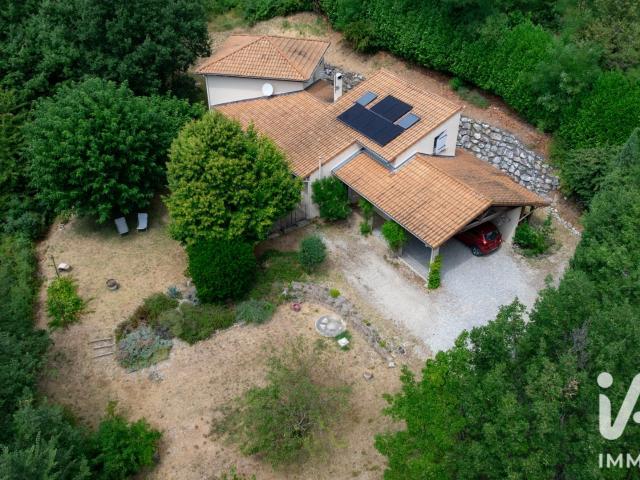Maison 6 pièces 157 m²