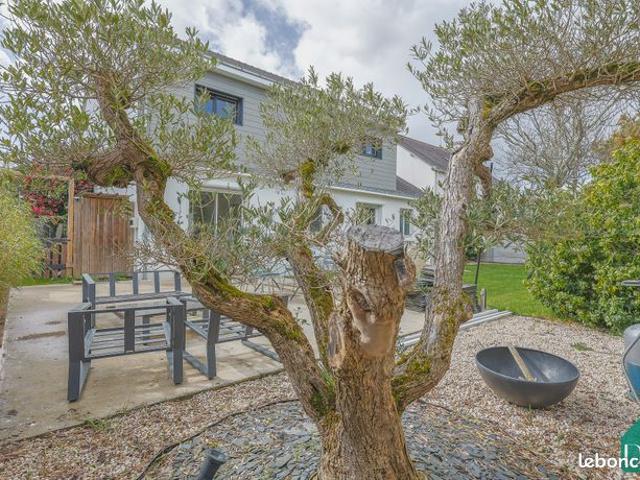Maison 6 pièces 157 m²