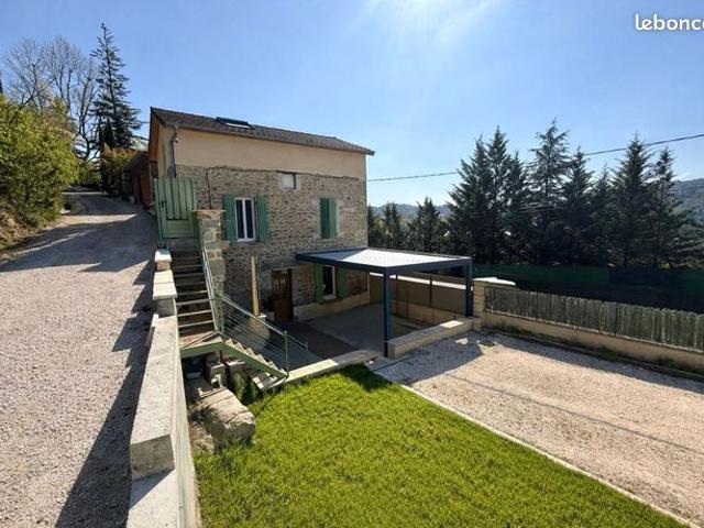 Maison 6 pièces 157 m²