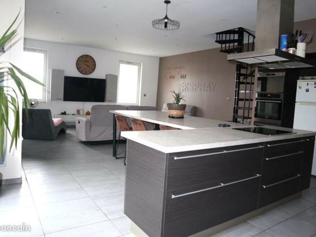 Maison 6 pièces 157 m²