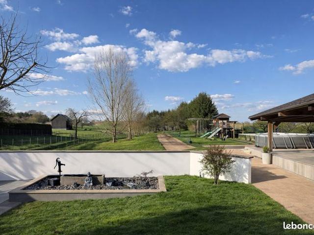 Maison 6 pièces 157 m²
