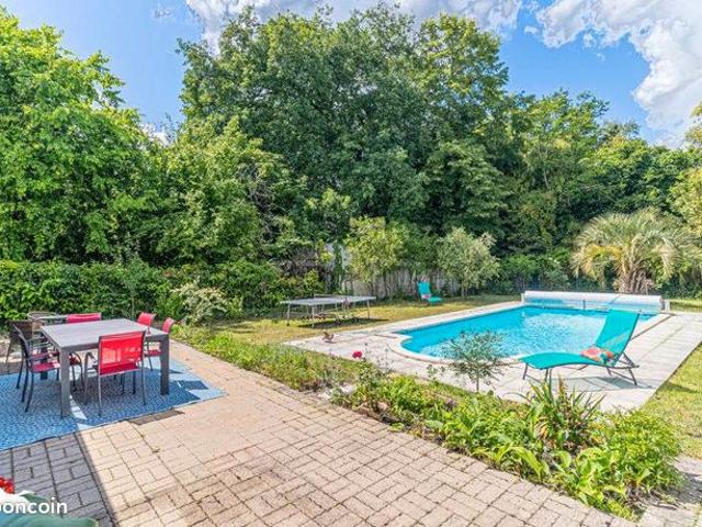 Maison 6 pièces 157 m²