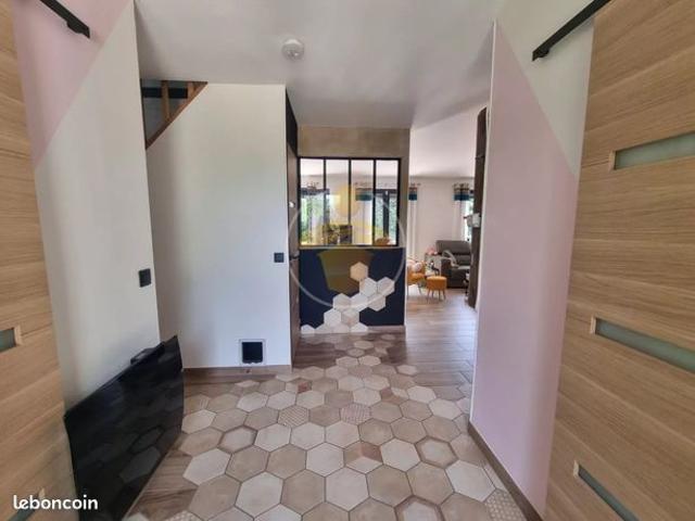 Maison 6 pièces 157 m²