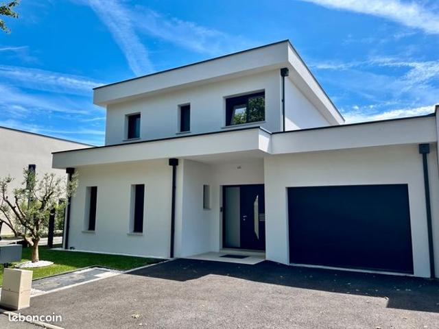 Maison 6 pièces 157 m²