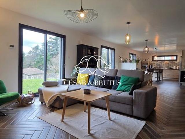 Maison 6 pièces 157 m²