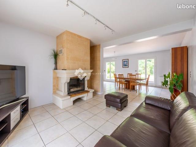 Maison 6 pièces 157 m²