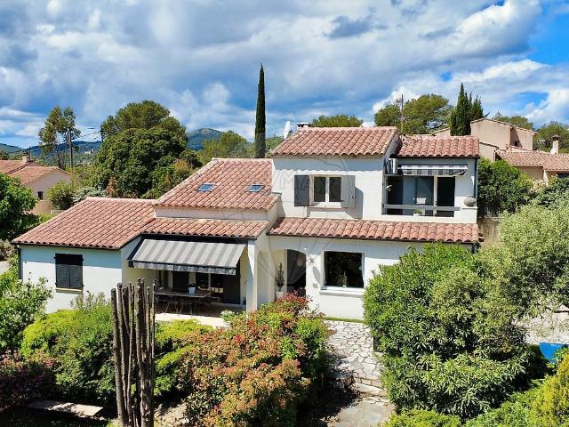 Maison 6 pièces 157 m²