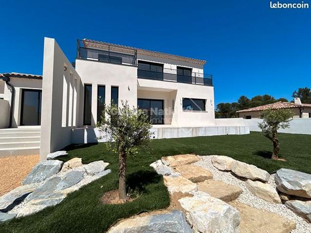 Maison 6 pièces 157 m²