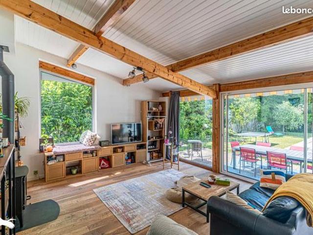 Maison 6 pièces 157 m²
