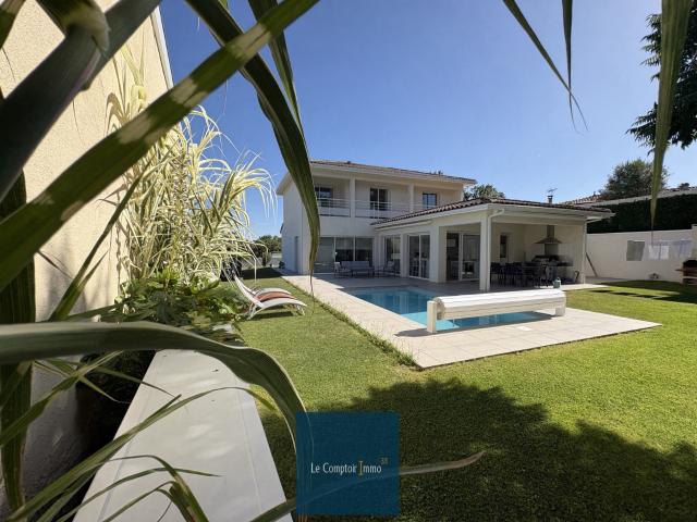 Maison 6 pièces 157 m²