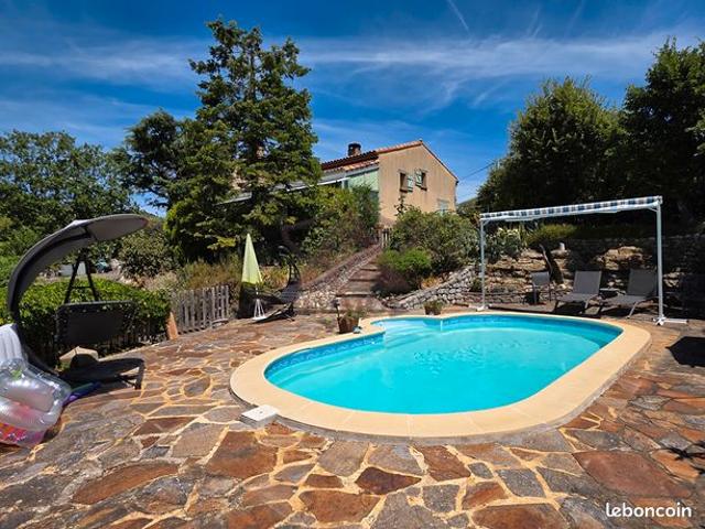 Maison 6 pièces 157 m²