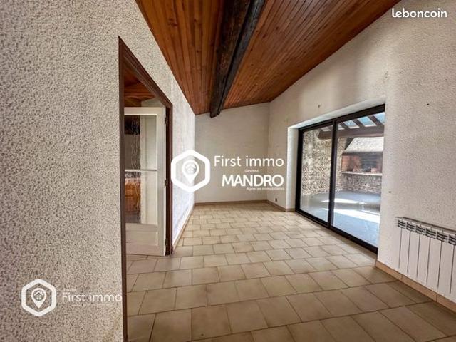 Maison 6 pièces 157 m²