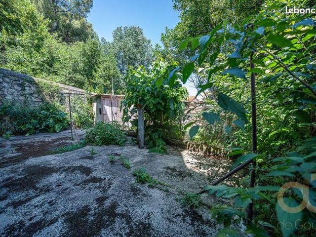 Maison 6 pièces 157 m²