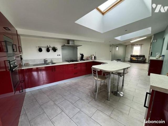 Maison 6 pièces 157 m²