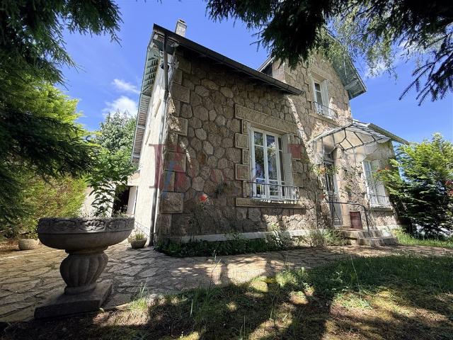 Maison 6 pièces 157 m²